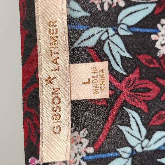 Gibson Latimer Pullover Babydoll Blouse Half Button Floral Print Size Large - Picture 9 of 10